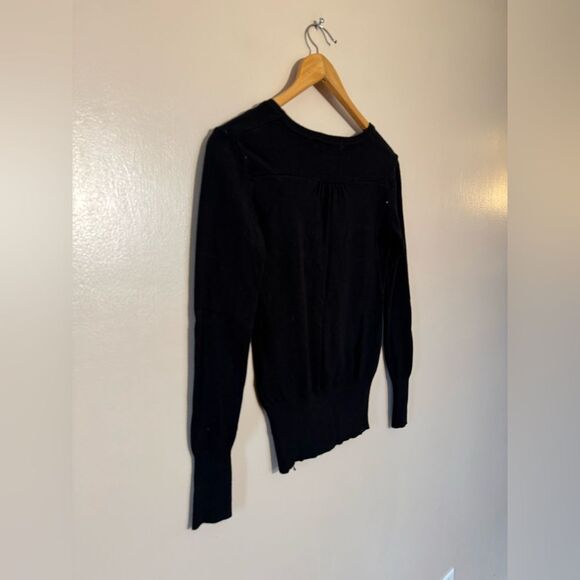 Black Forever 21 Basic V-Neck Sweater Size S EUC - Picture 5 of 6